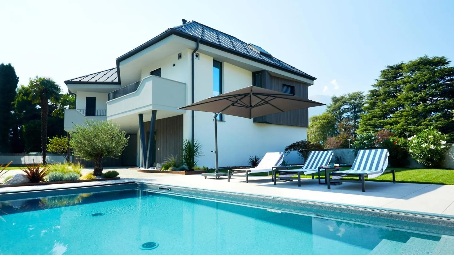 The Home By The River location